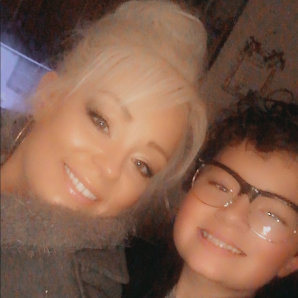 Meet your Posher, Apryl - Picture 6 of 16